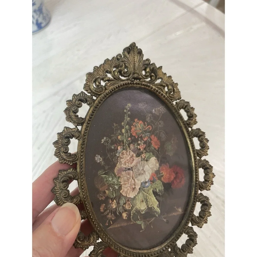 2 Vtg Oval Metal Italian Ornate Frame Floral Pictures w/ Glass Made in Italy 5x7